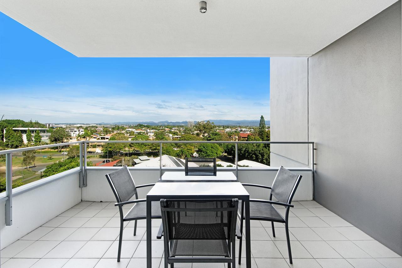 Ultiqa Freshwater Point Resort Broadbeach Gold Coast Exterior photo
